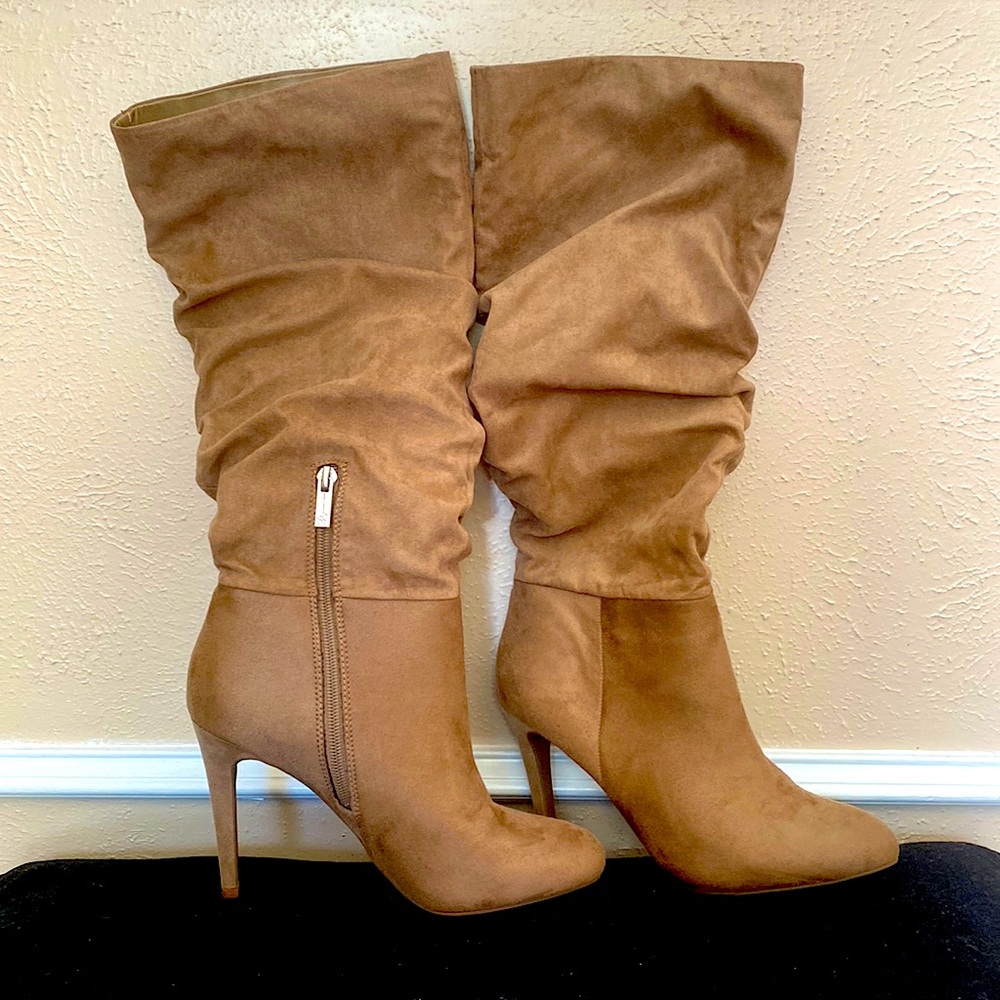 Jessica Simpson Size 8M brown/tan suede like boots calf length heels